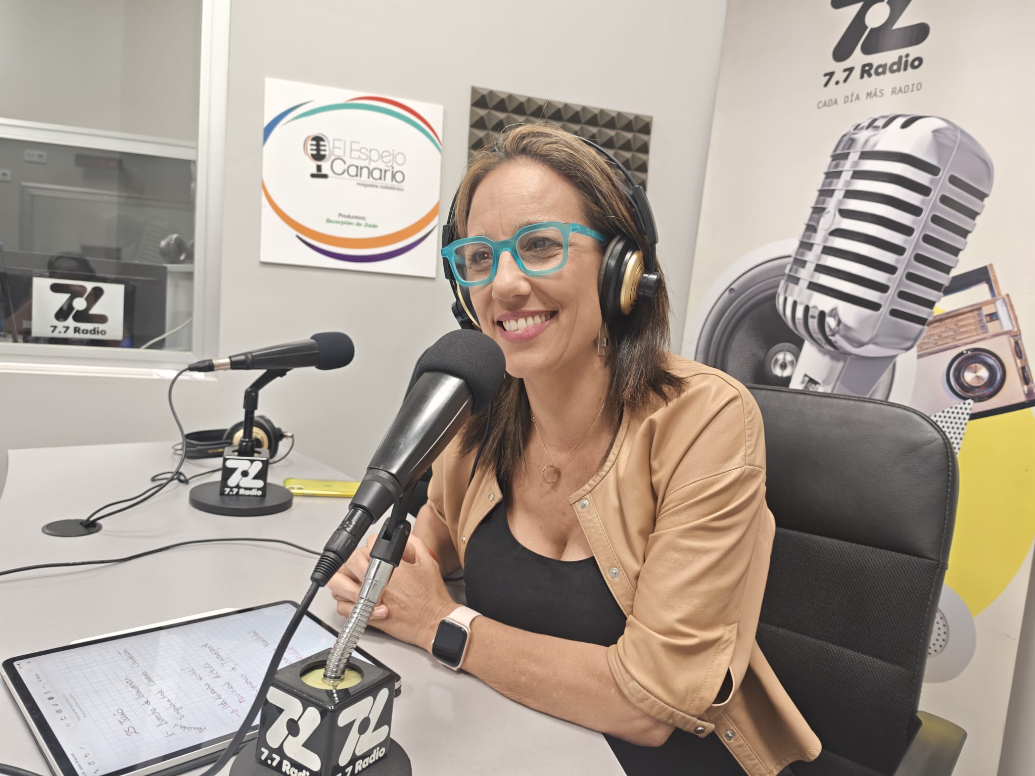 Rosa Martín en los estudios de El Espejo Canario