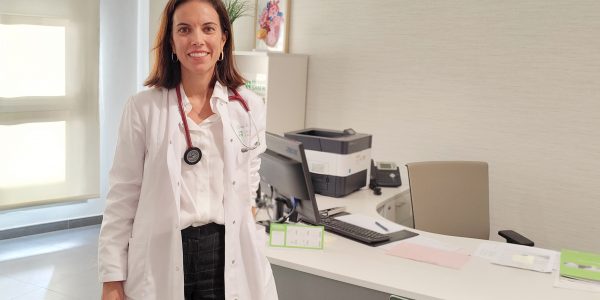 La doctora Sara Bordes en su despacho de Hospitales Universitarios San Roque | Foto: HUSR