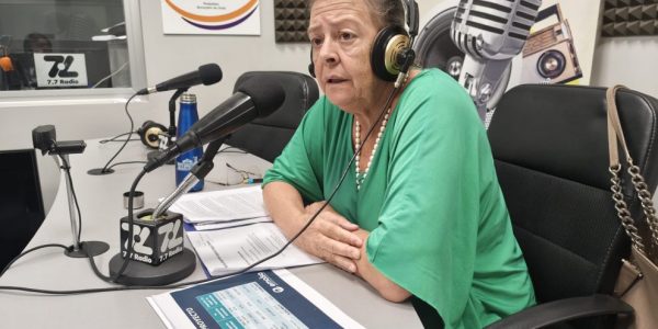 Mercedes Fernández-Couto en los estudios de El Espejo Canario