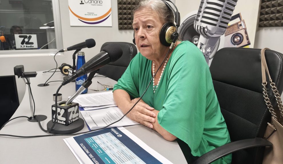 Mercedes Fernández-Couto en los estudios de El Espejo Canario