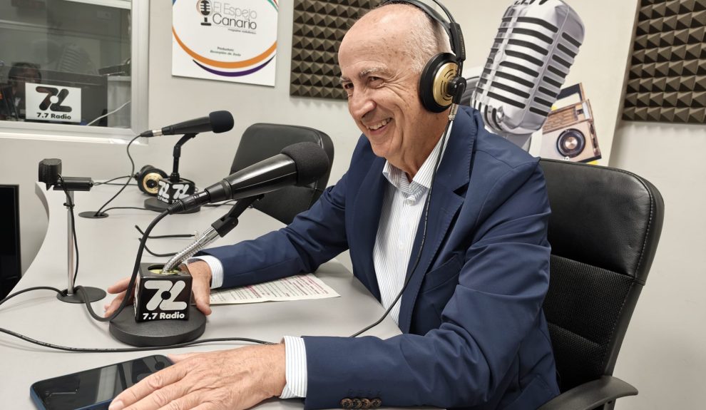 Francisco Hernandez Spinola en los estudios de El Espejo Canario