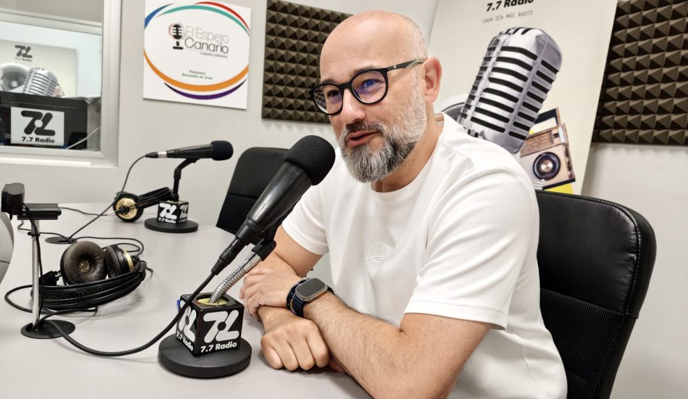 Aridany Romero en los estudios de El Espejo Canario