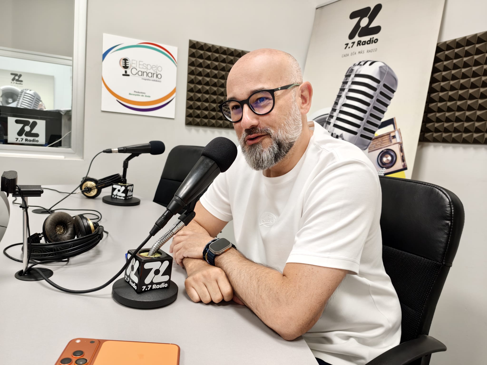 Aridany Romero en los estudios de El Espejo Canario