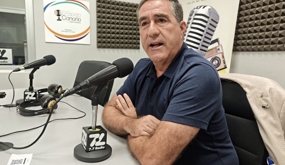 Francis Candil en los estudios de El Espejo Canario