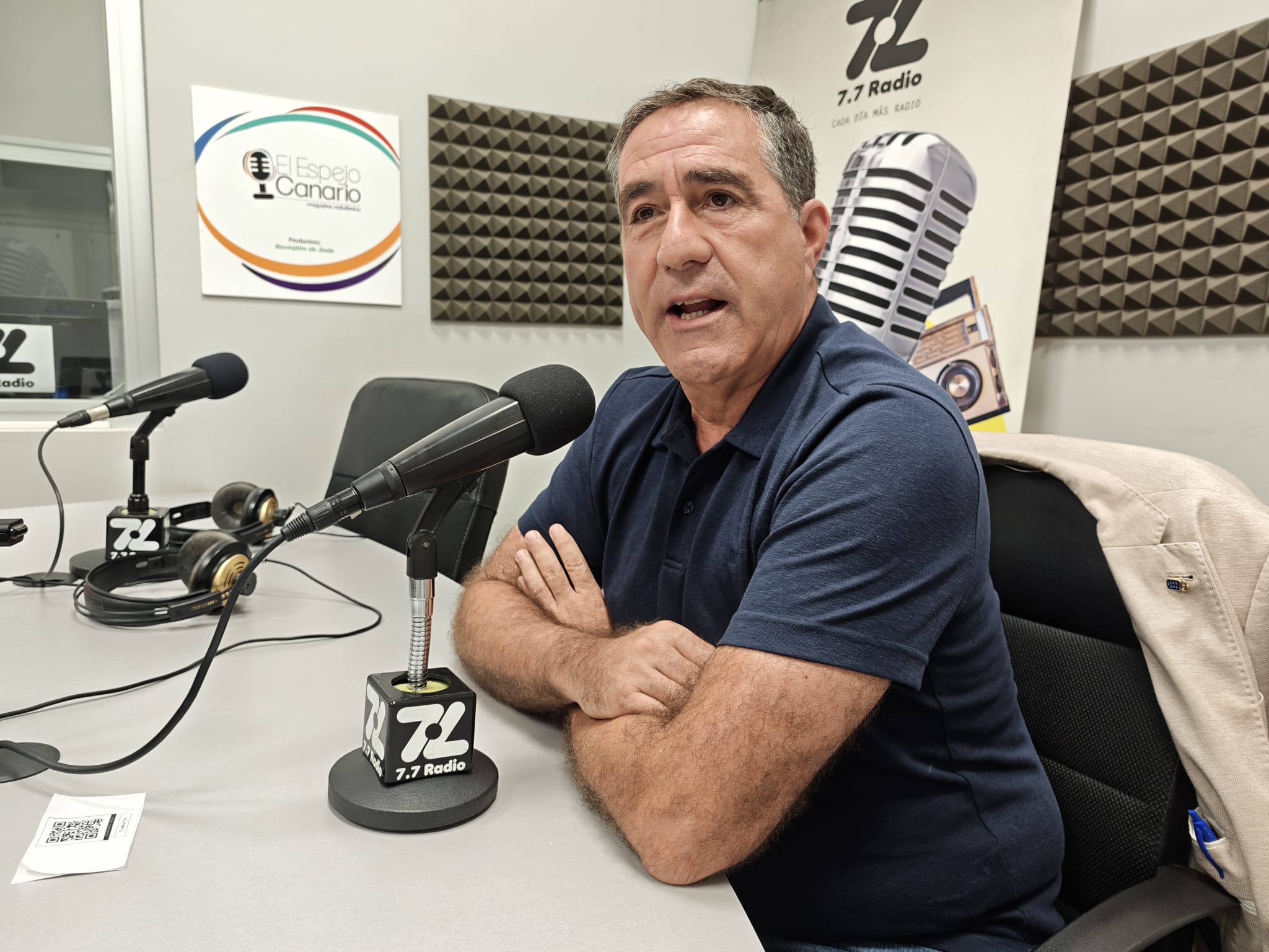 Francis Candil en los estudios de El Espejo Canario