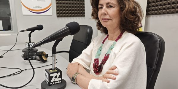 Matilde Asián en los estudios de El Espejo Canario