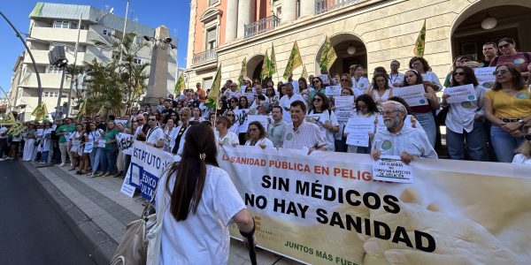 Concentración de médicos | Foto: CESM Canarias