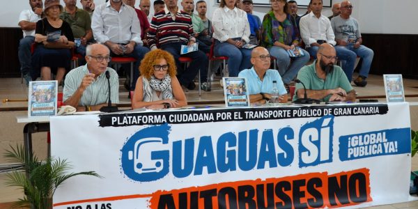 Plataforma en defensa del transporte público | Foto: Creativica