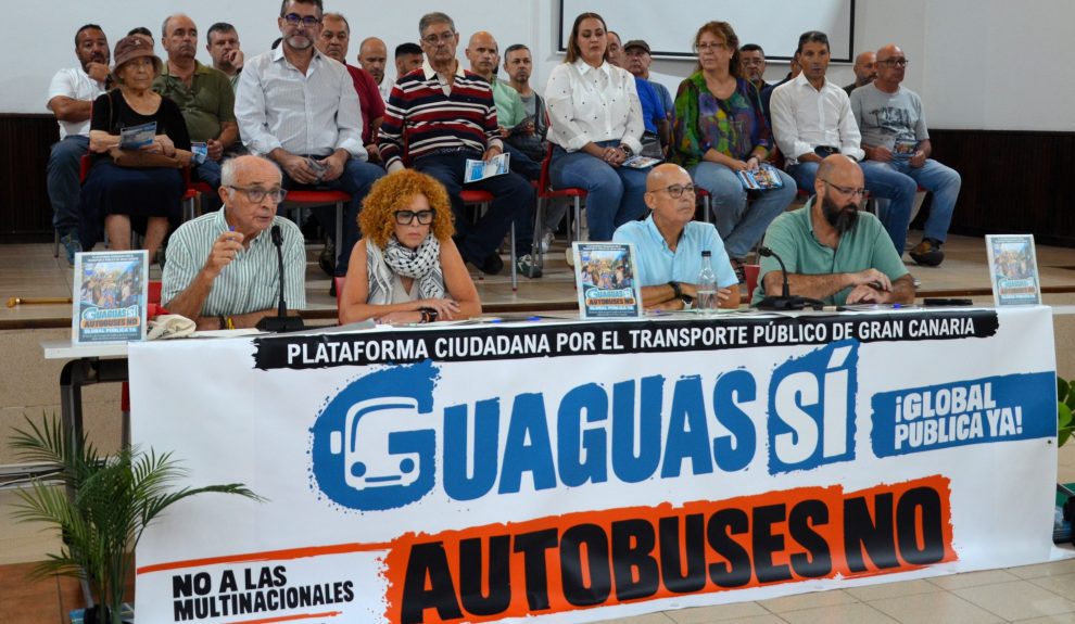 Plataforma en defensa del transporte público | Foto: Creativica