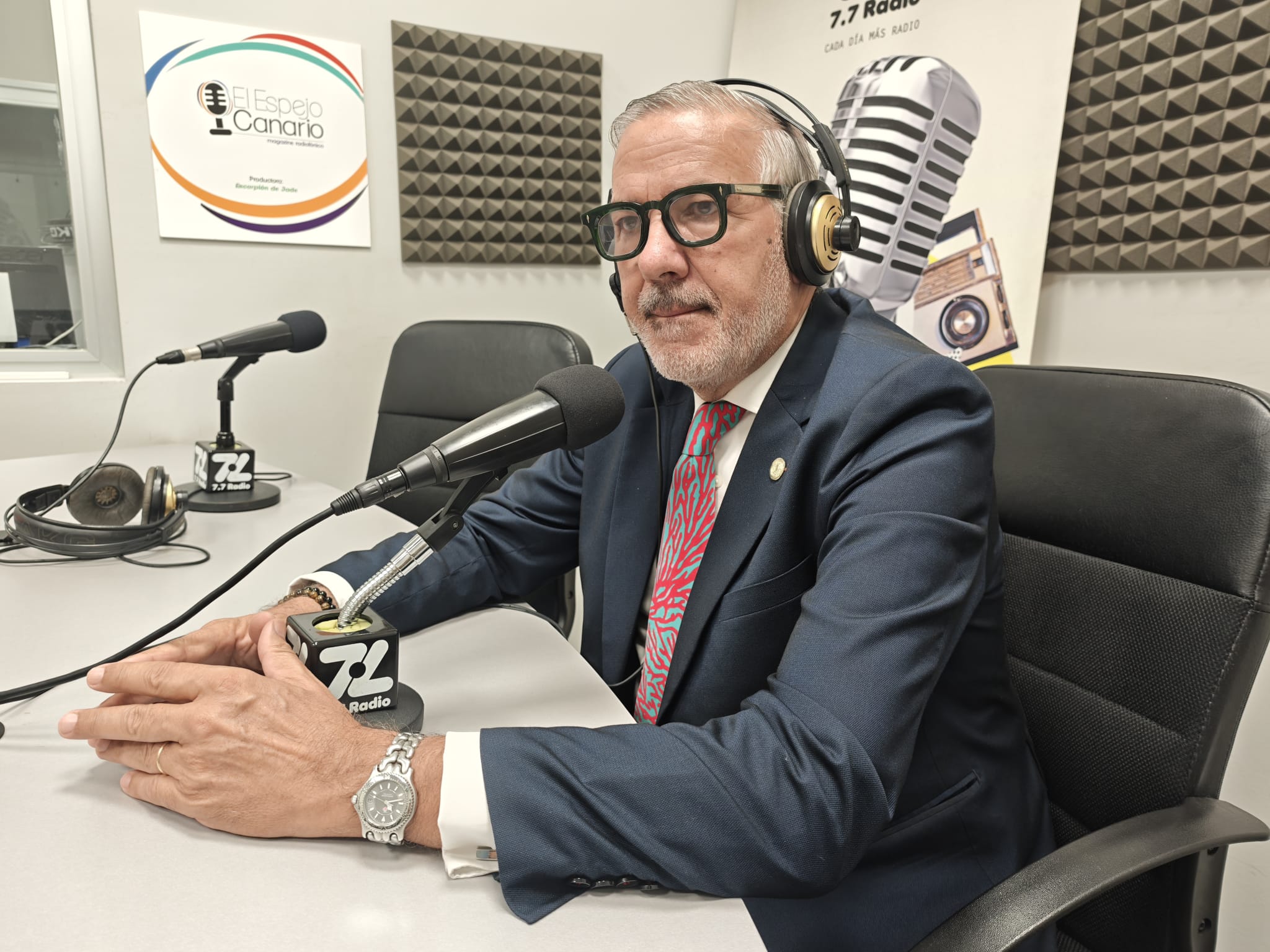 Lluís Serra Majem en los estudios de El Espejo Canario