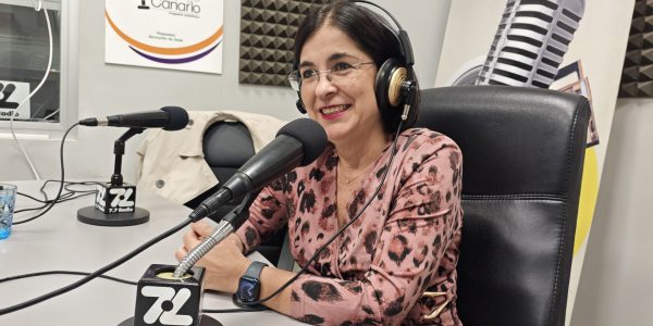 Carolina Darias en el estudio de El Espejo Canario