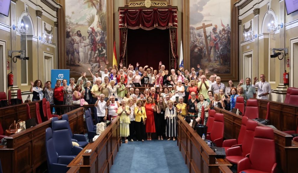 Primer Pleno de las Personas Mayores celebrado en el Parlamento de Canarias | Foto: Parcan